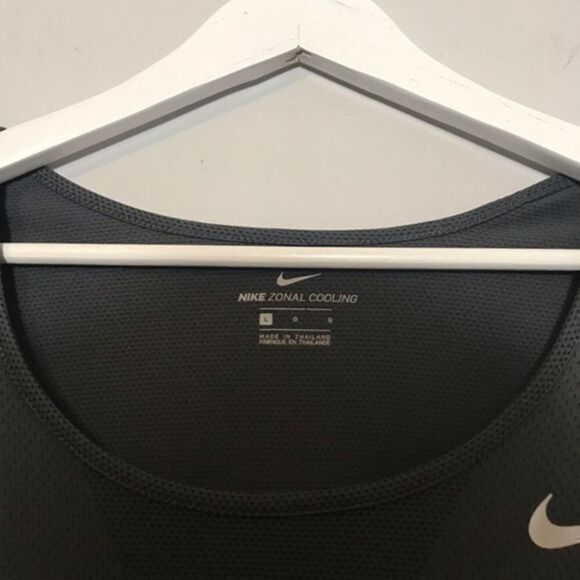 Nike Long Sleeve Running Top - Picture 5 of 9